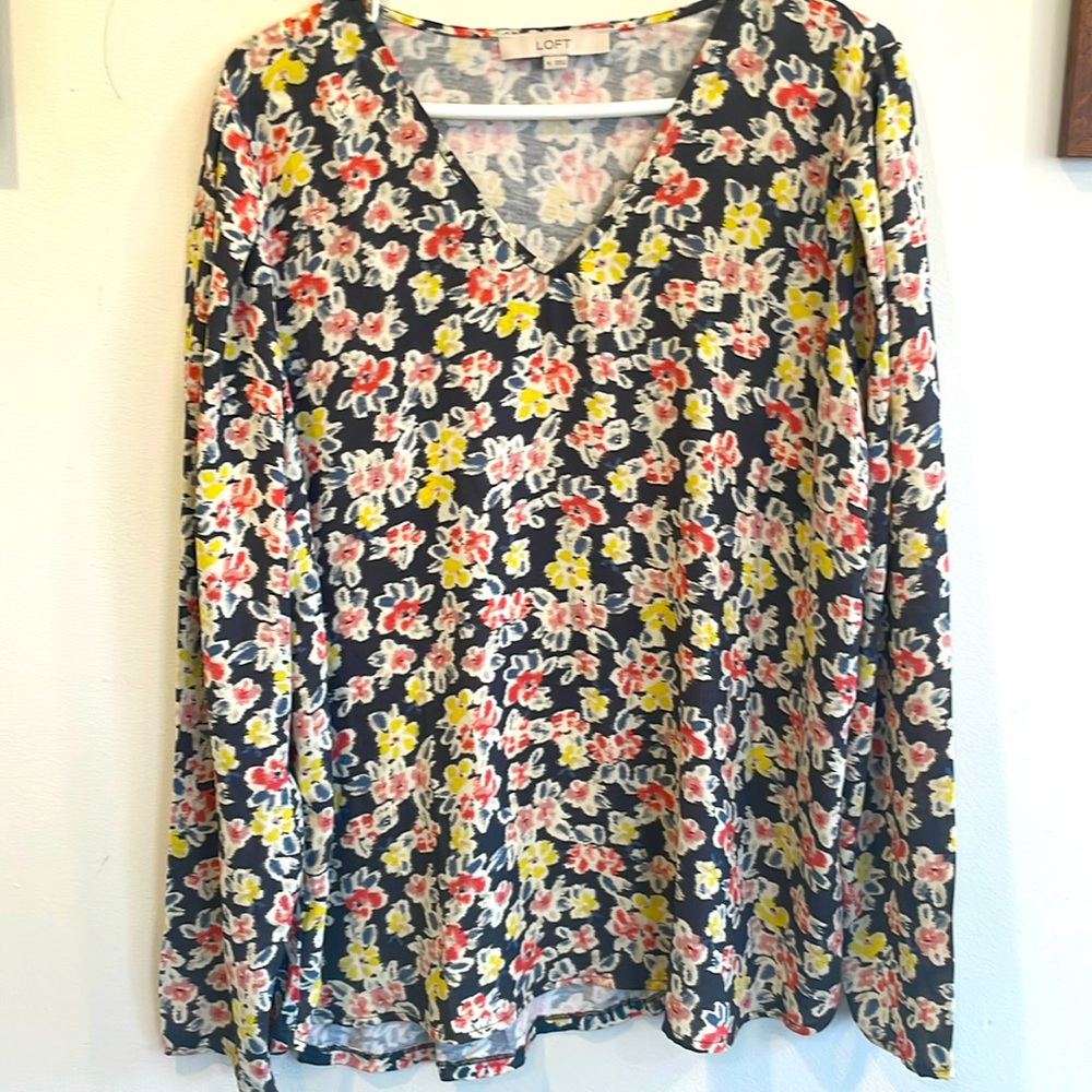 Loft coastal grey long sleeved floral blouse XL